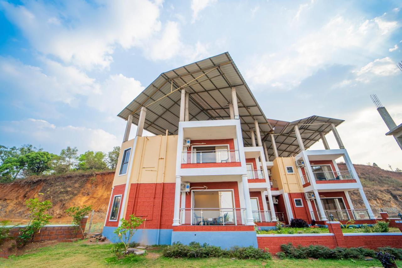 Vrindavan Resort 마하발레슈와르 외부 사진
